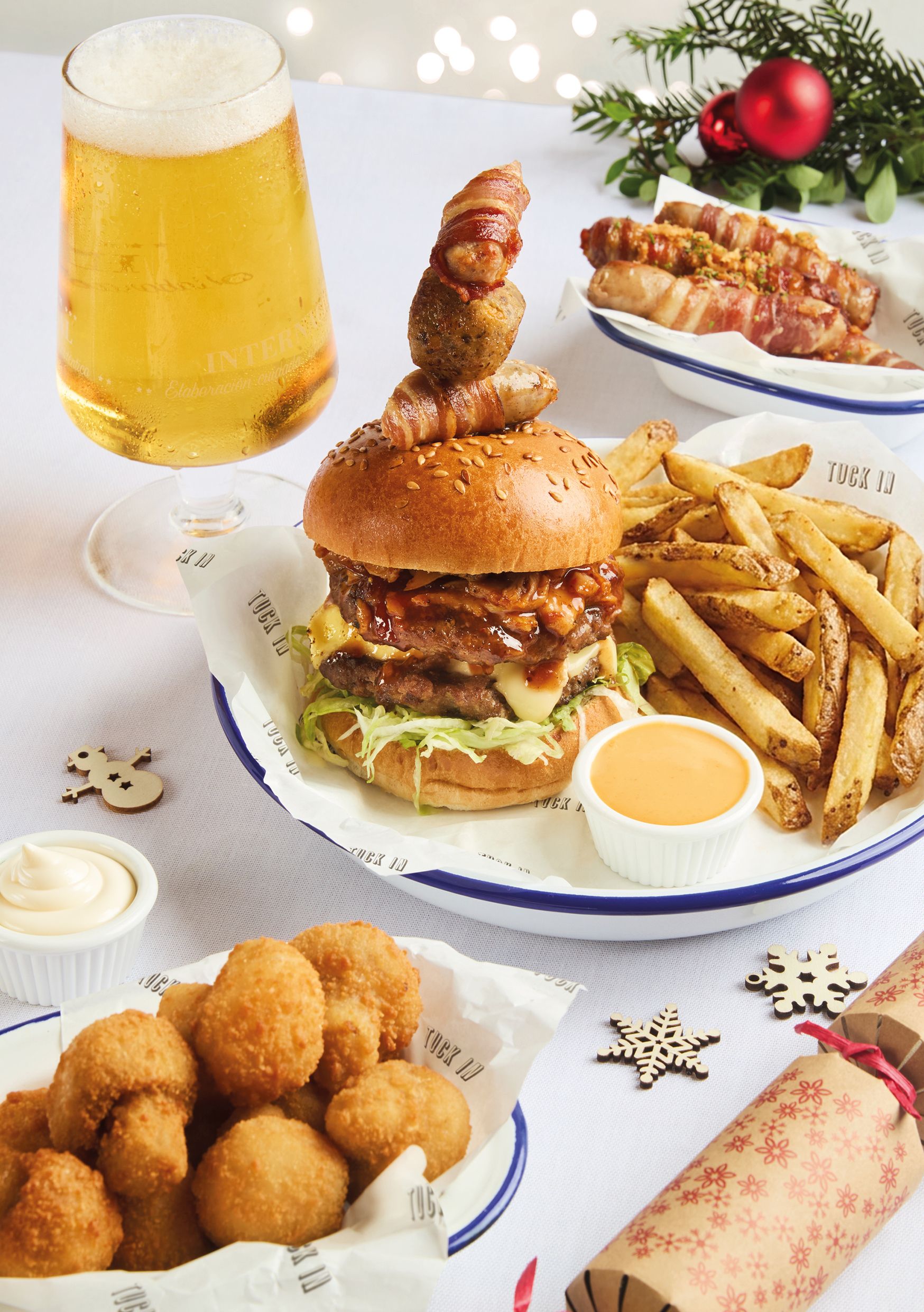 Festive Lunch & Dinner at The Plough on the Green in Stroud Green
